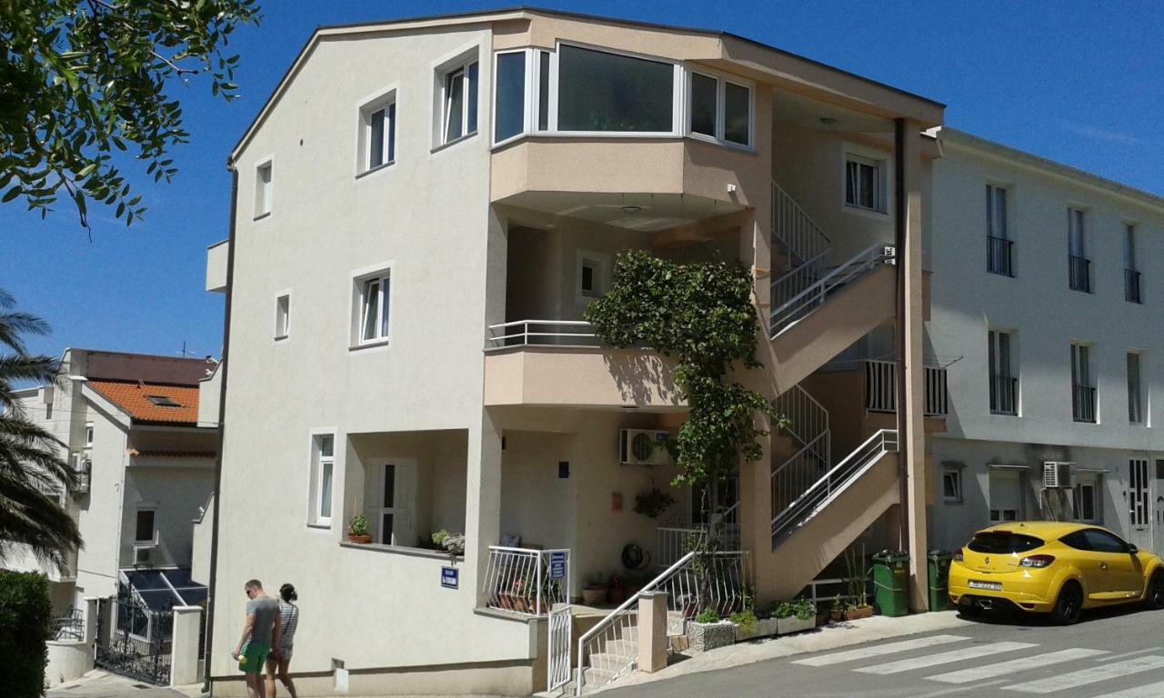 Apartments Veselko Makarska Eksteriør bilde